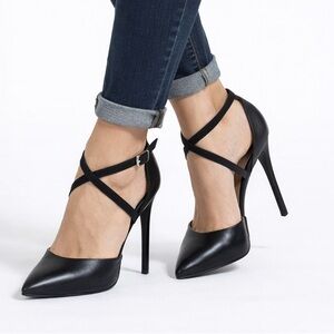 Madden Girl Black Pointed Toe Ankle Strap Heels Size 10